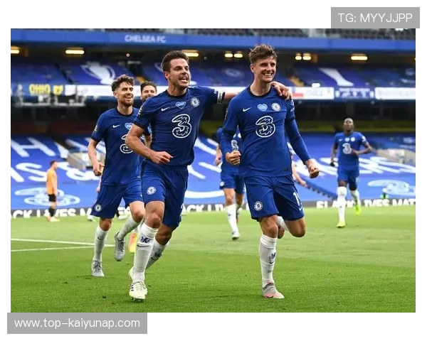 切尔西中场直塞撕碎对方防线：现代足球训练的致胜秘籍